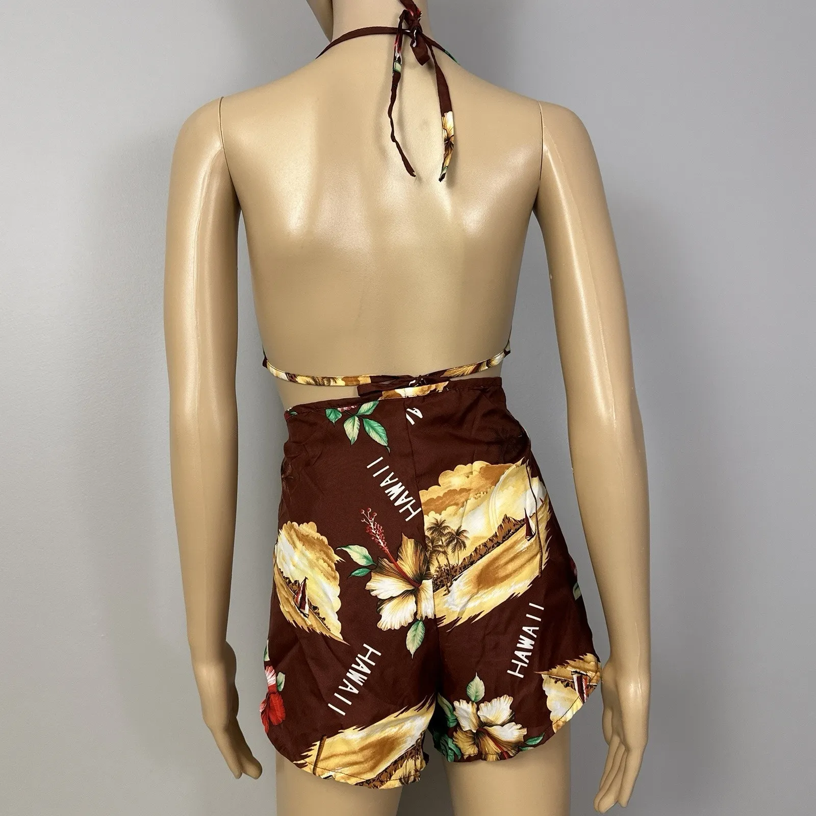 NEW Vintage Hawaiian Set Medium Wrap Shorts Triangle Bikini Top Hukilau Fashions Brown - Image 7