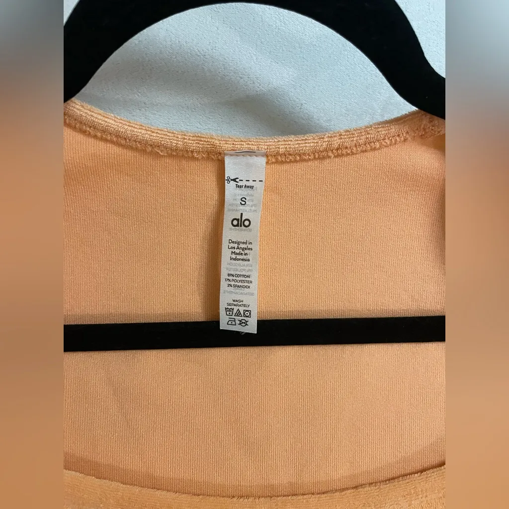 Alo Yoga NWOT Terry Beachside Short Sleeve Crop Top Cantaloupe Size S - Image 9