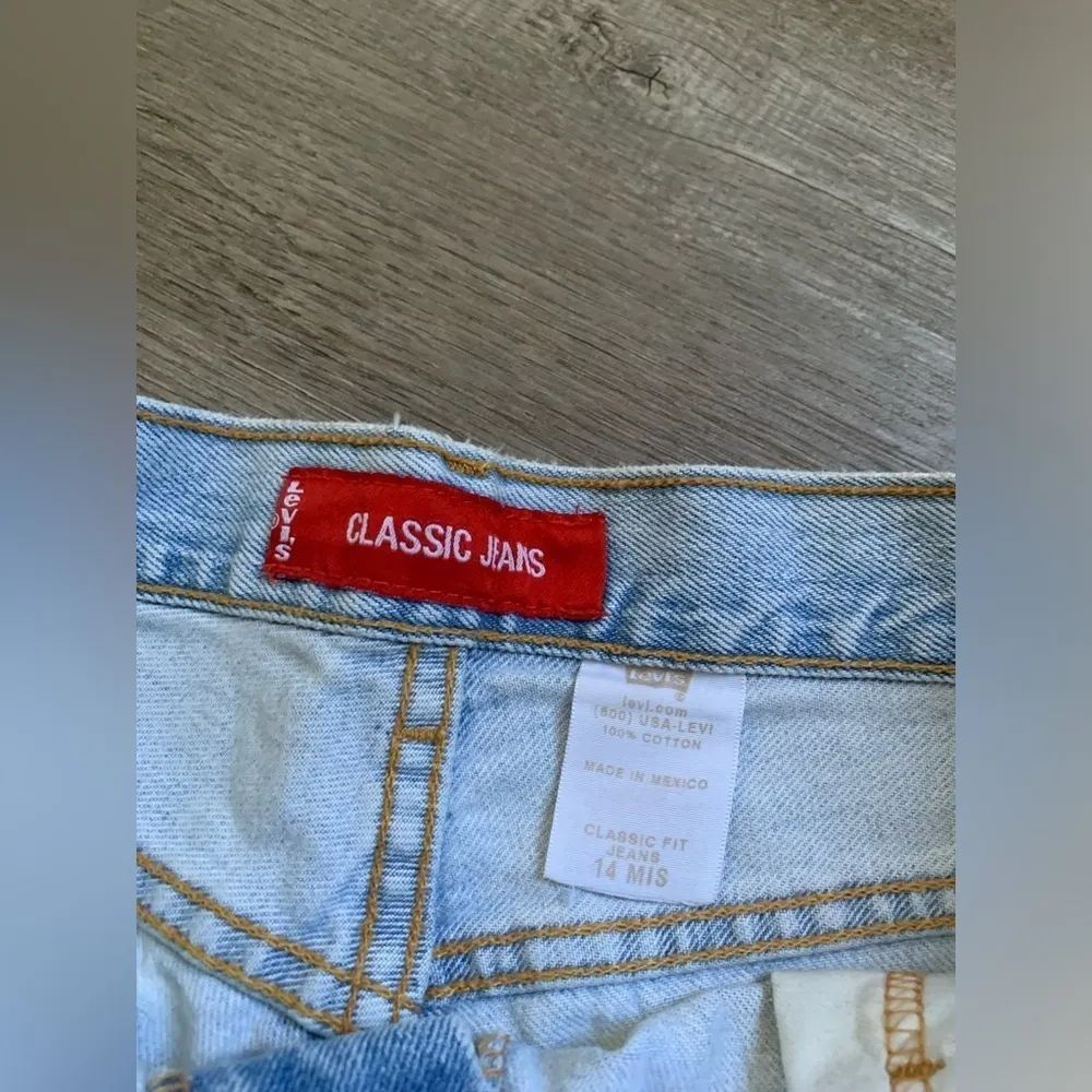 VTG Levi’s Mom Shorts Classic Denim Shorts Light Wash Blue Size 14 Size 32 Boho - Image 7