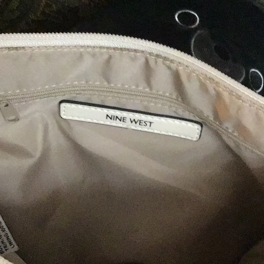 Nine West Floral Crossbody Purse Canvas Coralia Sure Springs Begonia Women’s - Image 4