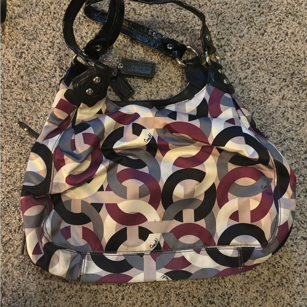 Coach Burgundy and Gray Patterned Shoulder Bag - Image 2
