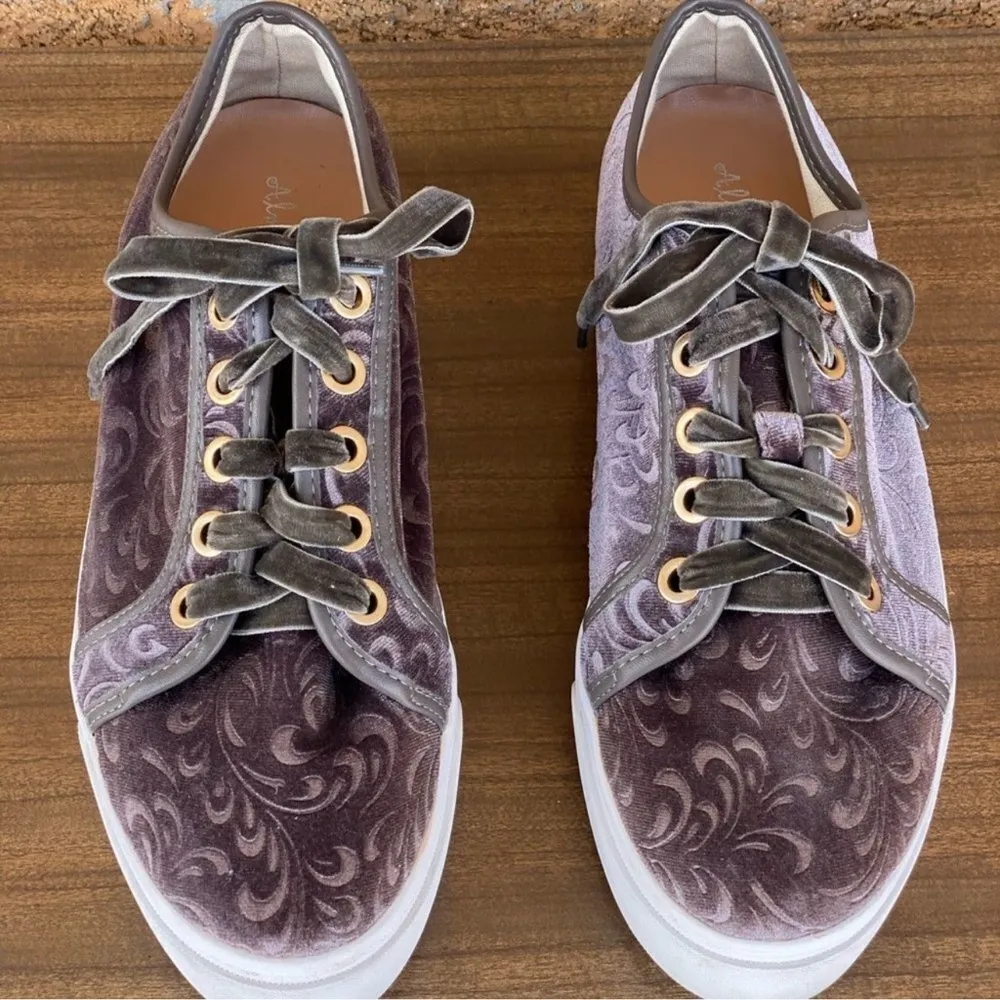 Alma en pena sneakers size 9 Gray - Image 2