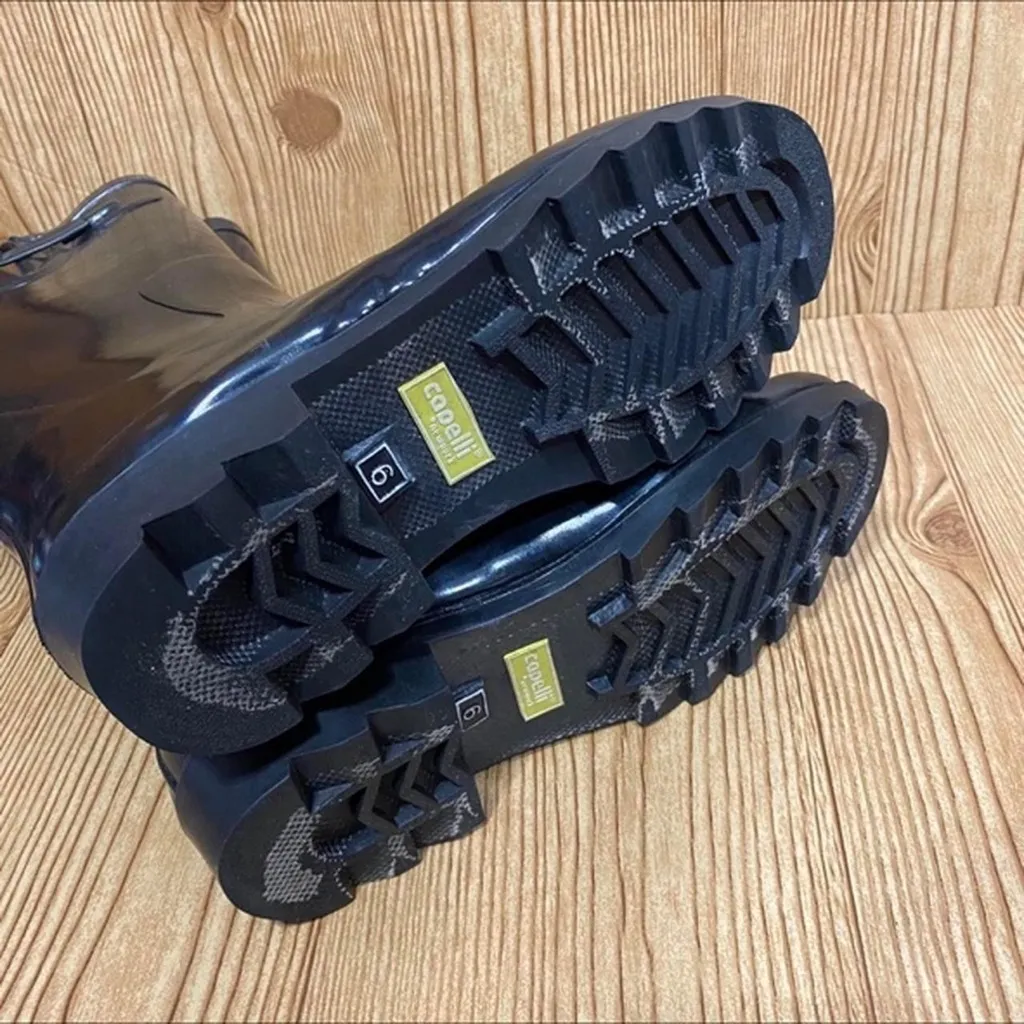 Capelli New York Ladies Shiny Tall Rubber Rain Boots
Women’s size 6
Height: 12 Black - Image 4