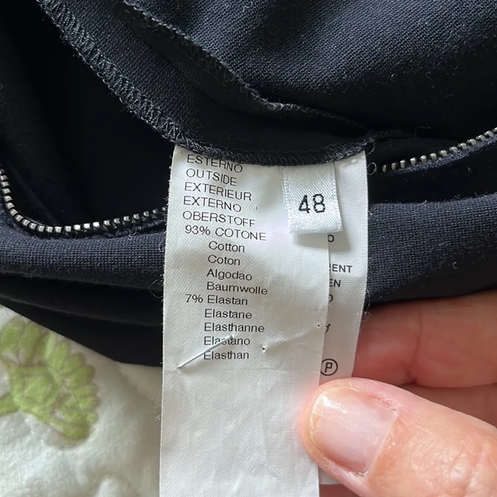 Gorgeous European designer black dress with amazing detail Size 12 - Image 5