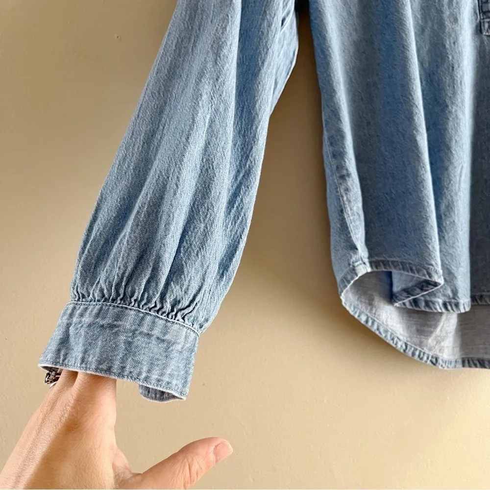 Madewell • Denim Shirred Popover Top in Emmie Light Blue Wash, Size XS‎ - Image 8