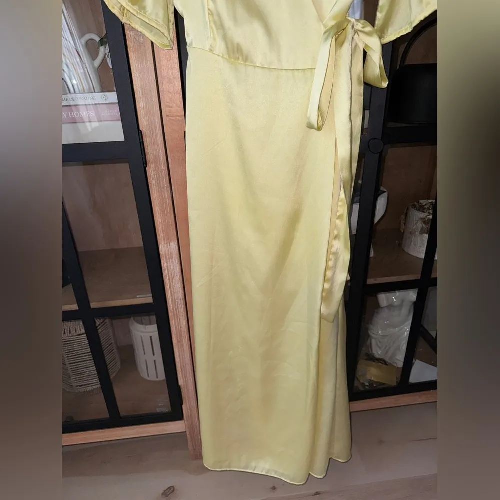 Zara maxi dress silky satin butter yellow puff sleeve wrap tie front black tie - Image 6