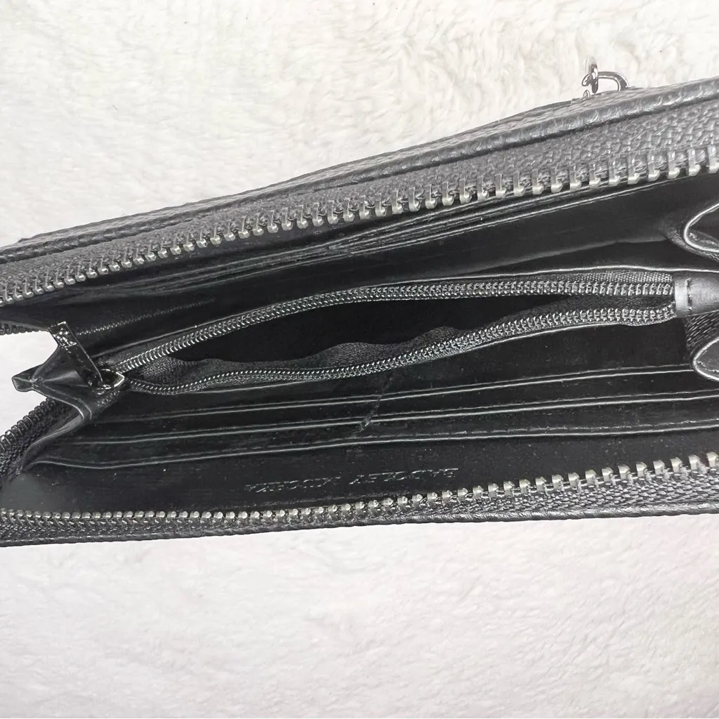 Badgley Mischka Black Textured Faux Pebble Leather Long Zip Around Wallet NEW - Image 7