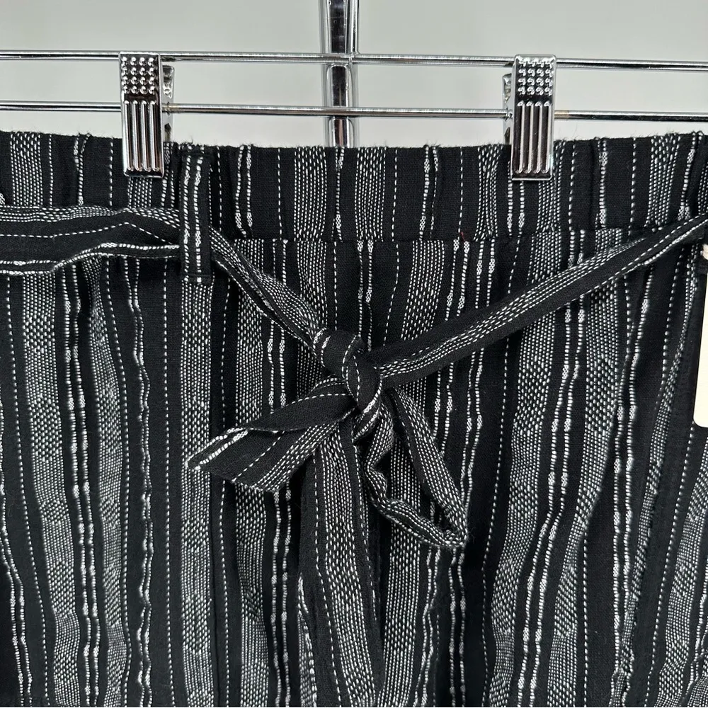 a.n.a Linen Blend Womens High Rise Pull-On Shorts Black White size Petite XXL - Image 7