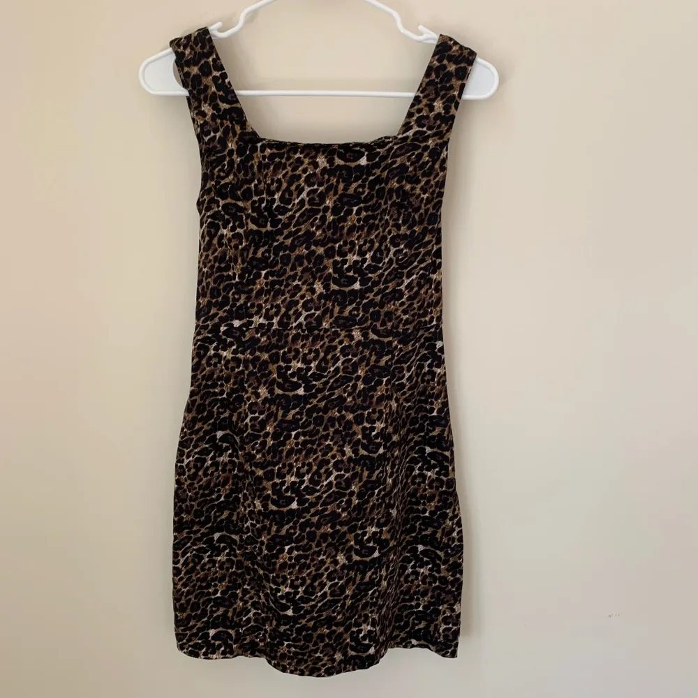 NWOT Forever 21 cheetah square neck dress! - Image 5
