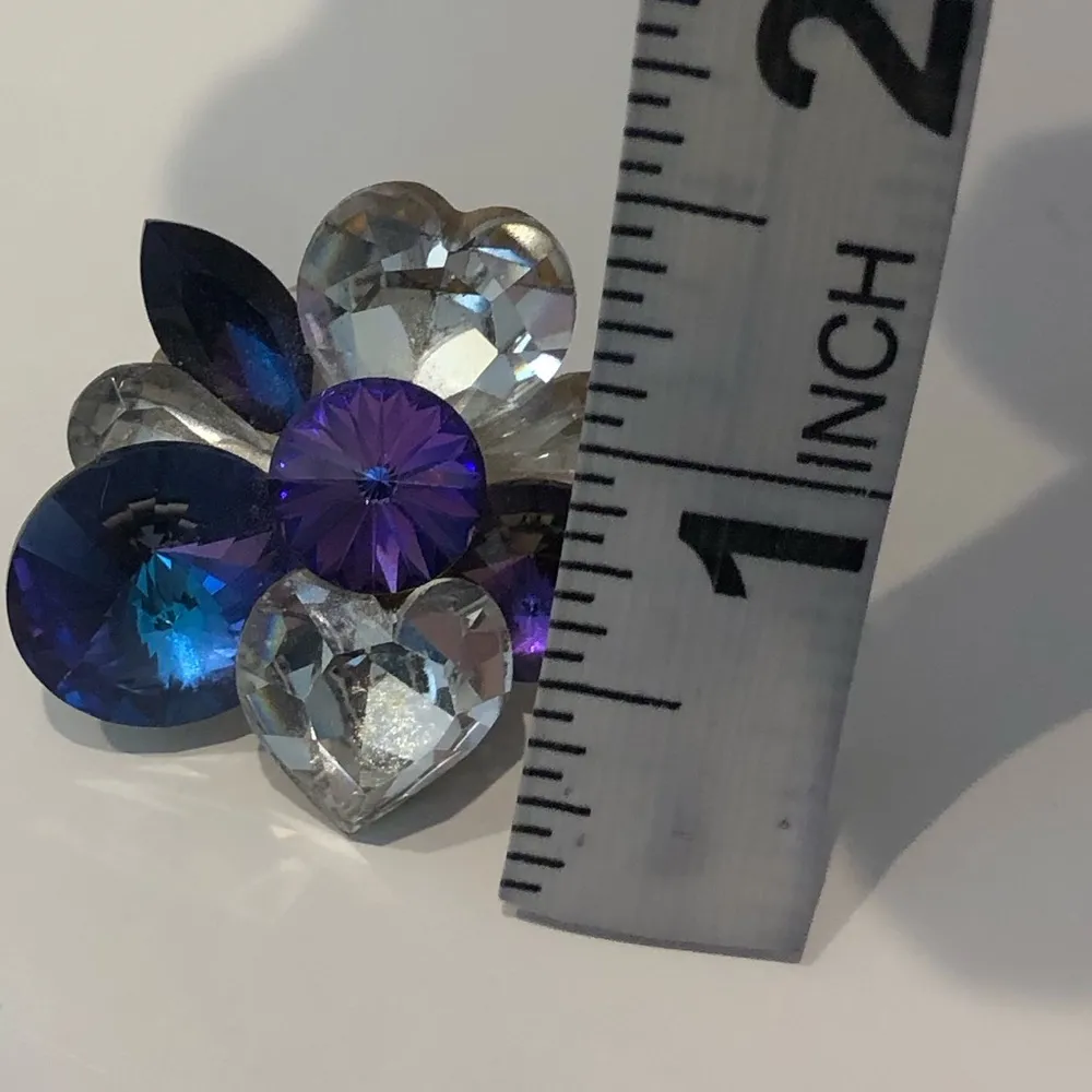 Vintage 80’s Swarovski Crystal Purple, Blue cluster Luxe Brooch. Comes with box. Purple - Image 6