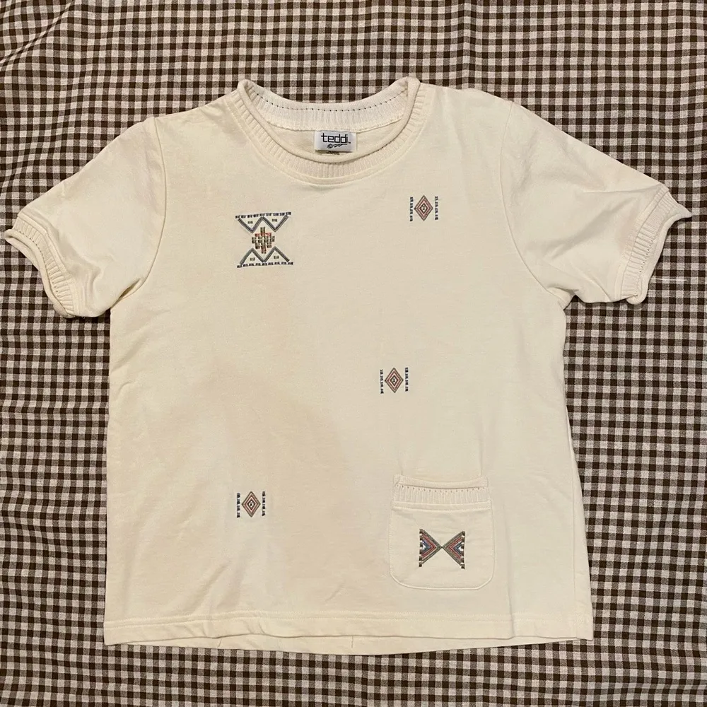 Vintage Teddi Embroidered Knit Short Sleeve T - Image 5