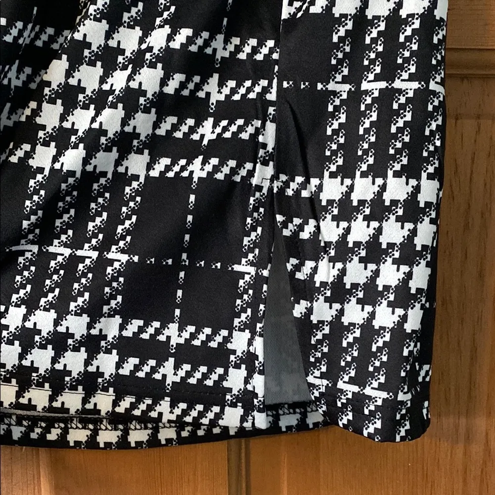 Shein Size Extra Small XS Women's Teen Girl Classic Black and White Plaid Skirt - Image 3