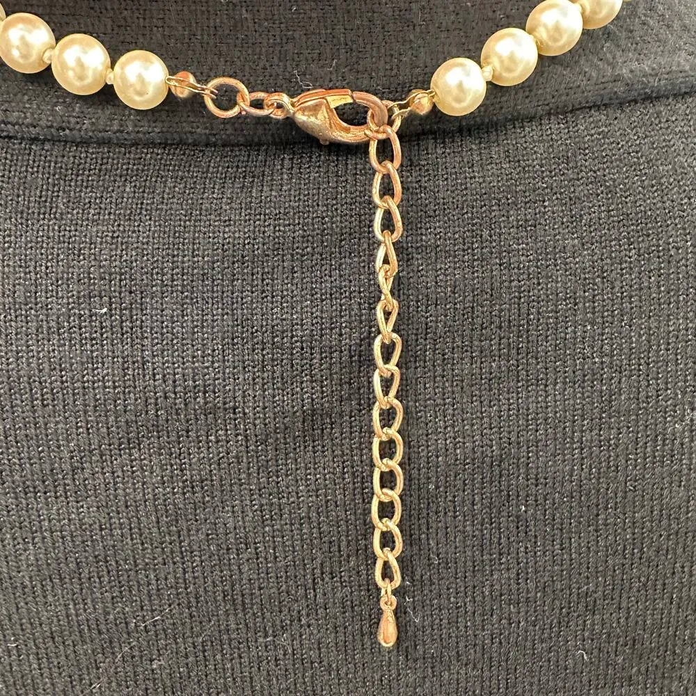 Vintage Faux Pearl Necklace 90s Retro Glam String of Pearls Elegant - Image 3