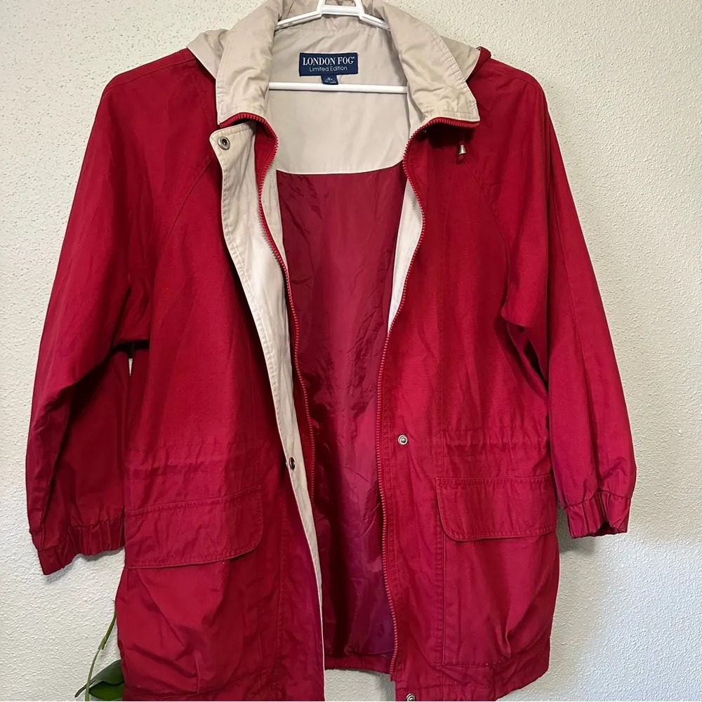London Fog Women's Red Jacket - Image 6