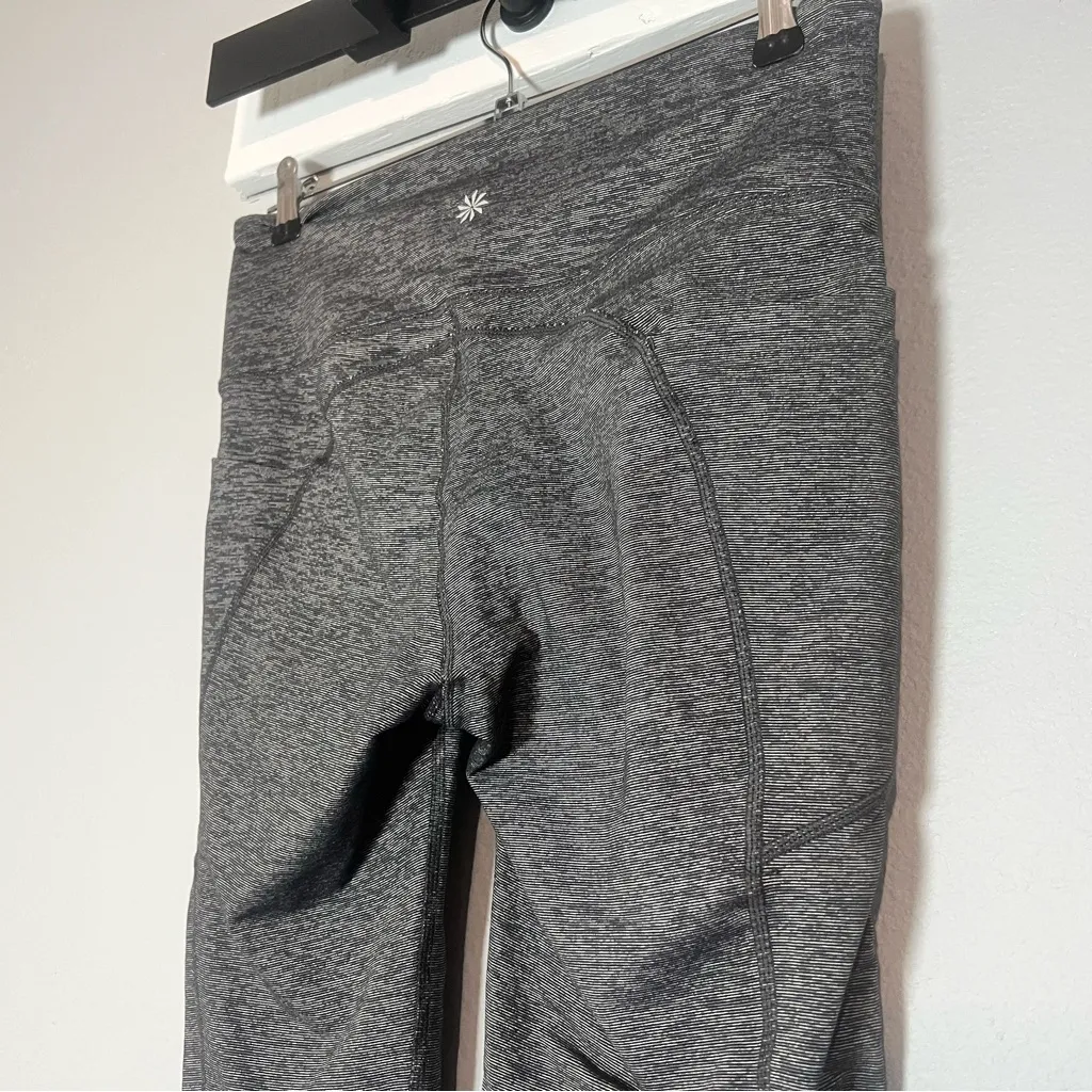 Athleta High Rise Pixel Chaturanga to Town Capri Crop Grey Gray Leggings Medium - Image 7