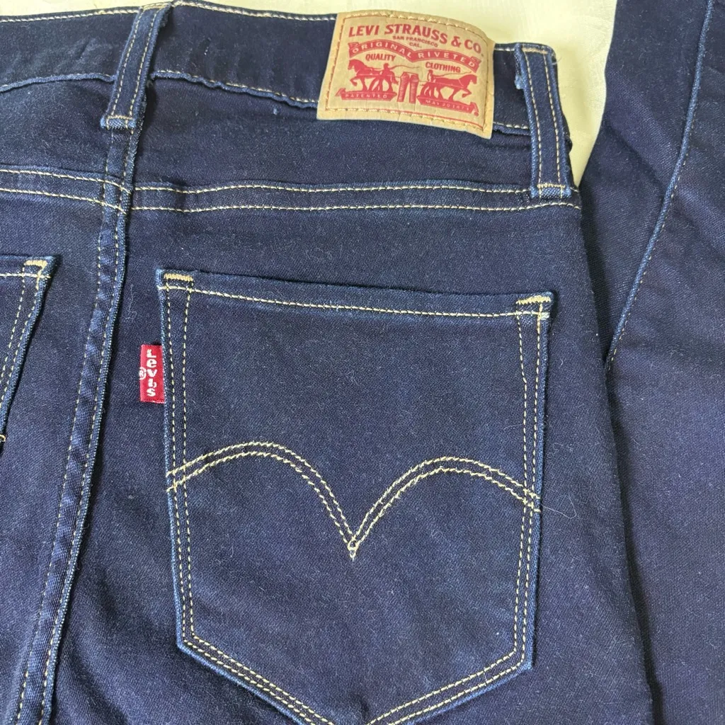 Levi's Women's Dark Blue 720 High Rise Super Skinny - Image 6