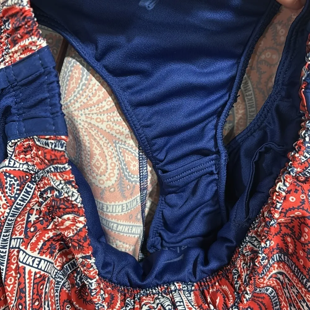 Nike Women Red Blue Paisley All over Print Running Tempo Lined Shorts Size XS - Image 5