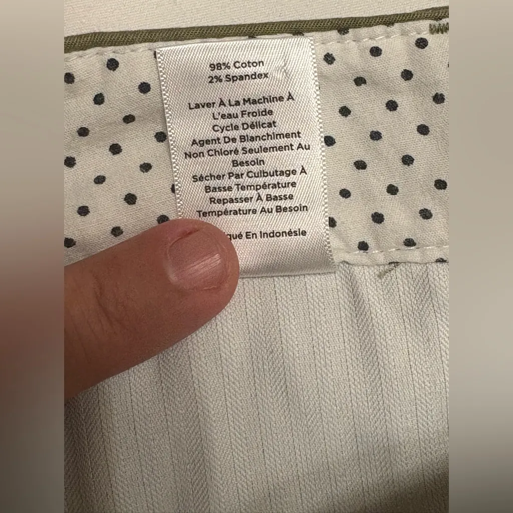 Talbots Green Perfect Crop Pants,Size 2P,Made in Indonesia,98% Cotton,2% Spandex - Image 5