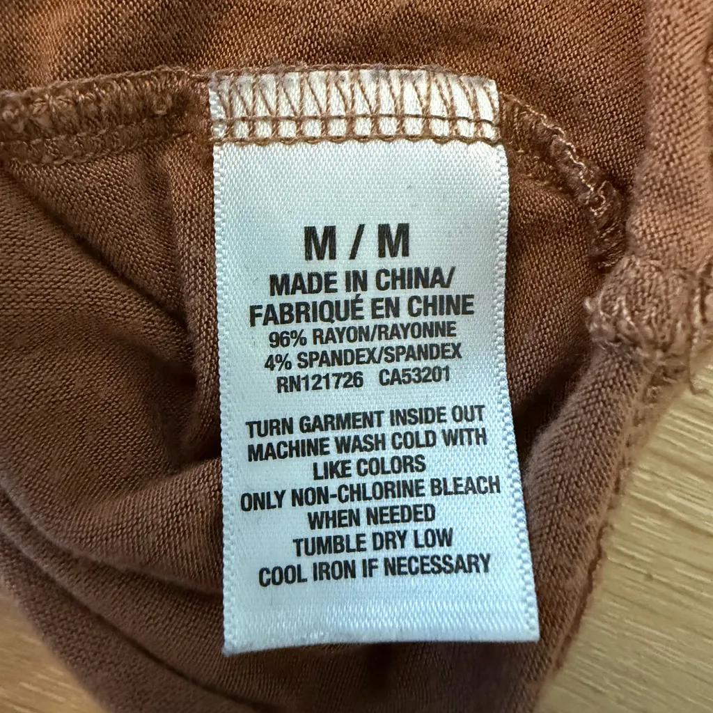 Aeropostale Brown Long Sleeve Turtleneck Top Size Medium - Image 3