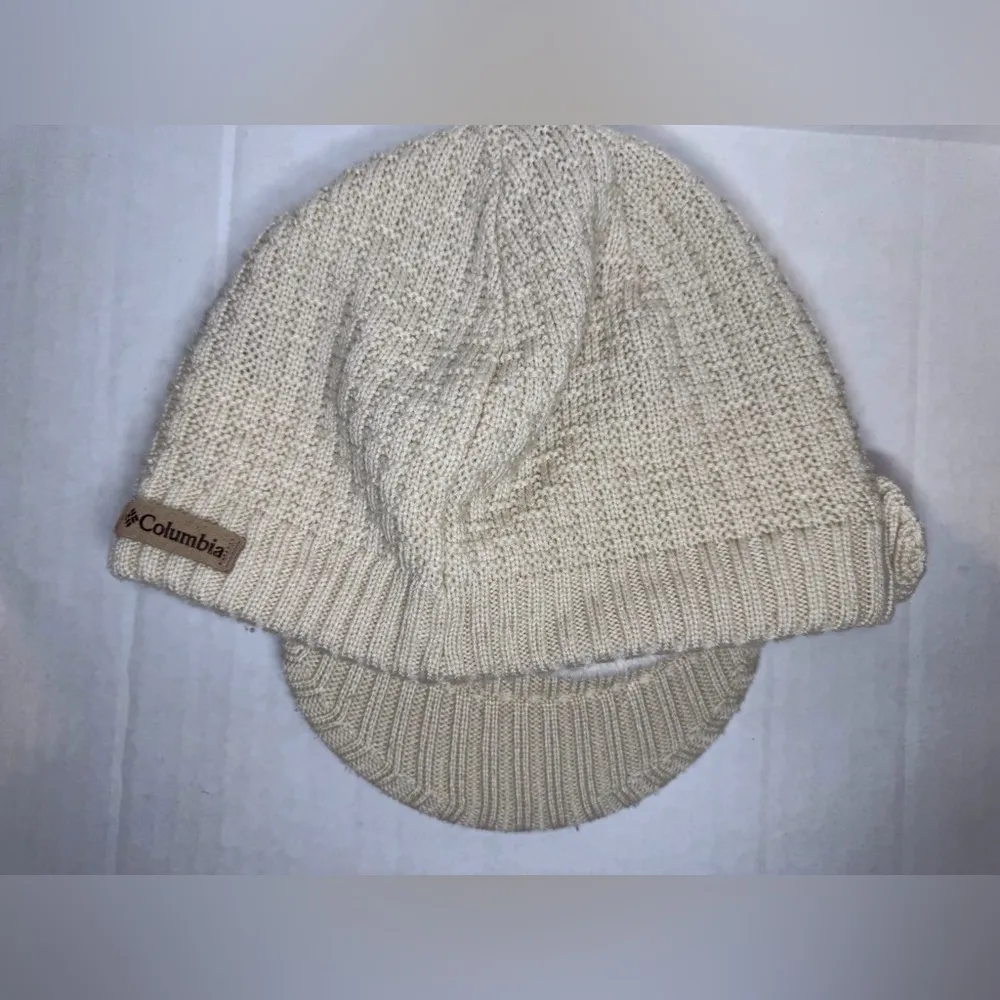 Columbia Women’s Gray‎ Cable Knit Button Ski Brim Hat Crochet Cap Beanie Winter - Image 2