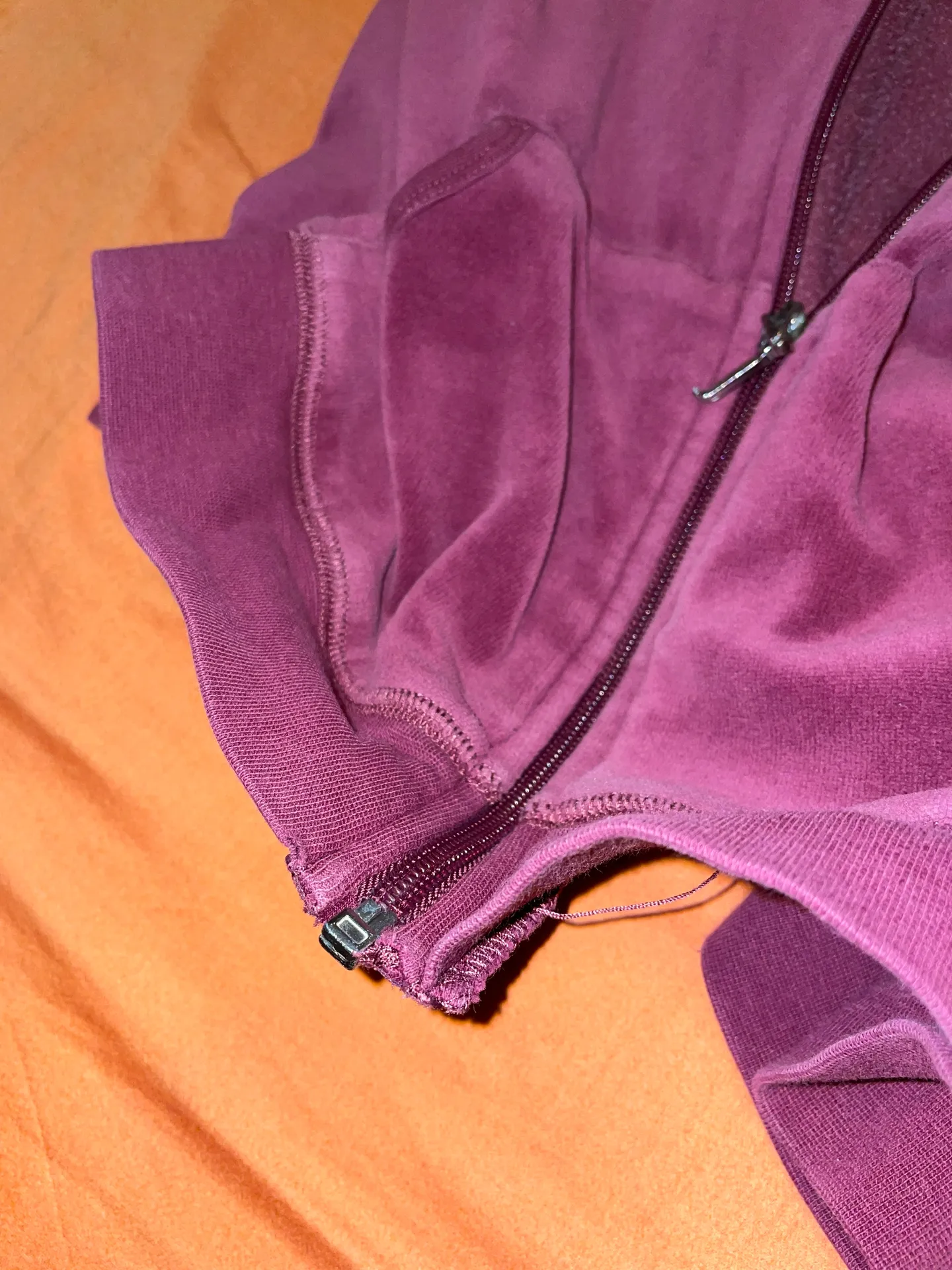 Velour zip-up Sweater - Image 4