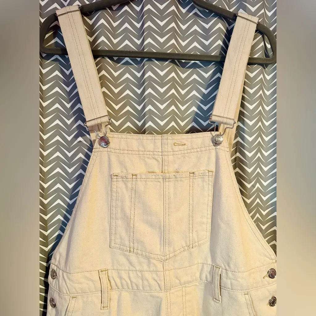 Free People "We the Free" | Distressed June Short Overalls, Size 28 - Image 4