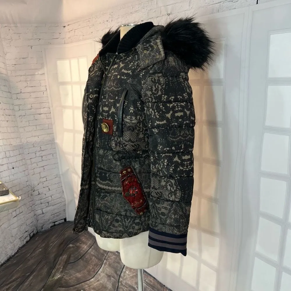 Desigual Badajoz lace print beaded embroidered puffer coat size 38 or US small - Image 8