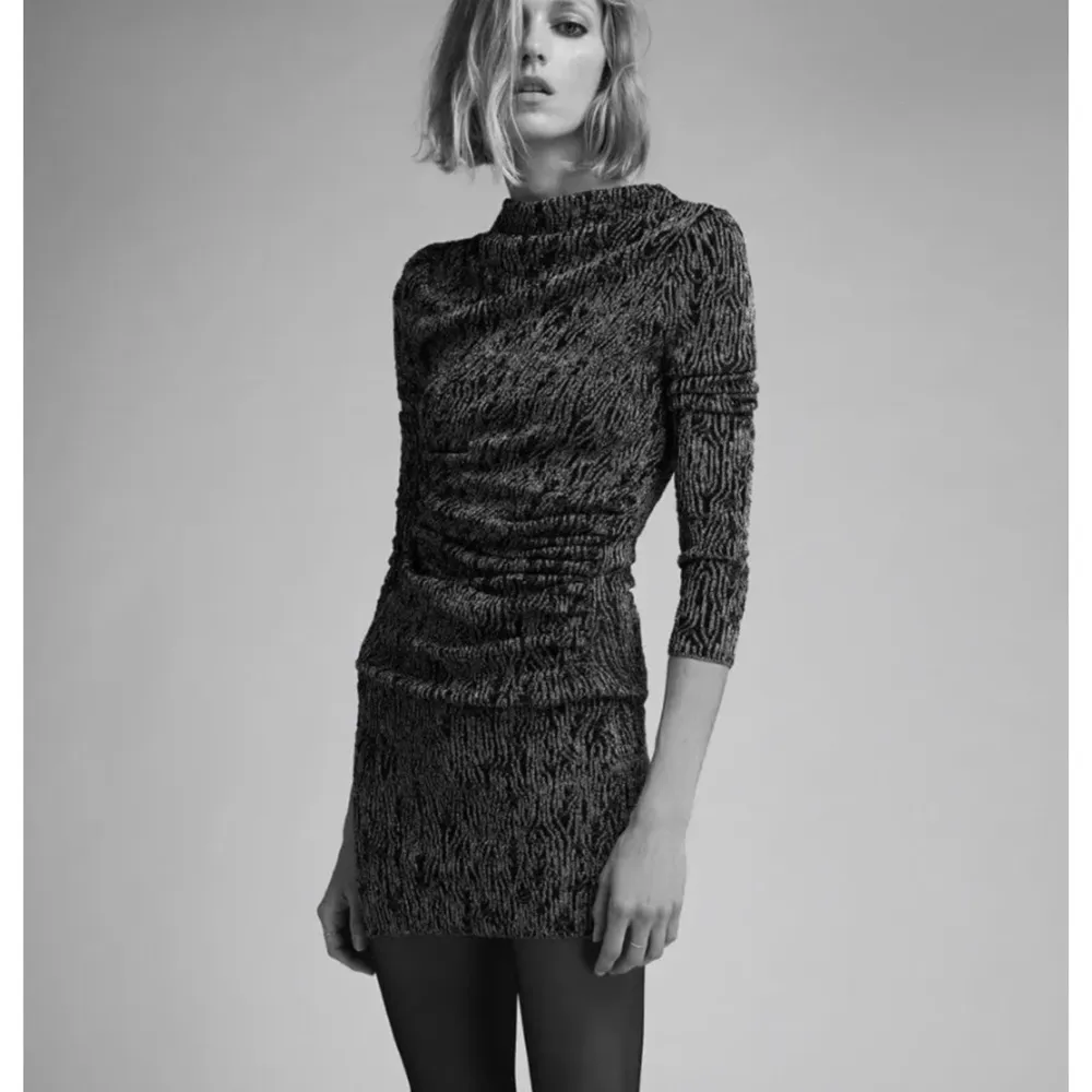 Zara BLOGGERS FAVORITE knit mini dress with gold metallic threads - Image 5
