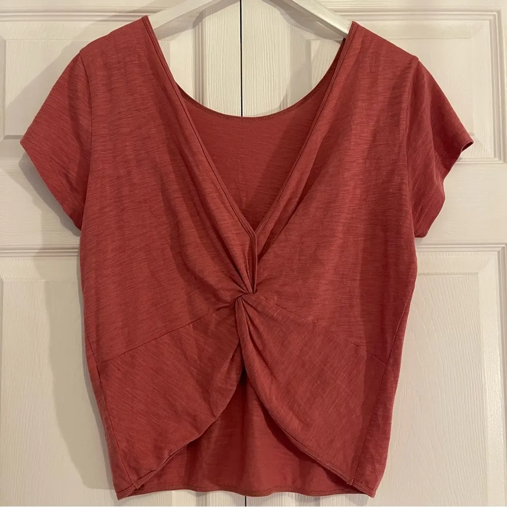 Abercrombie and Fitch Reversible Soft AF T-Shirt Twist Back or Front Size Med - Image 5