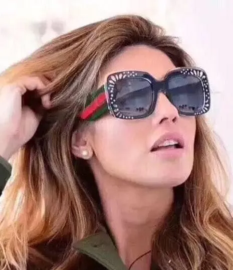 Fashionista Sunglasses With A Touch Of Bling Black - Image 2