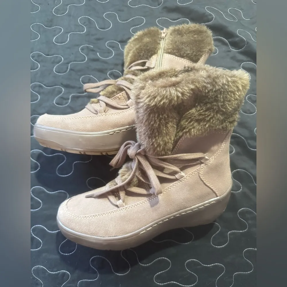 Bare Traps Presume Women Tan Faux Fur Lined Boot Shoe Size 9.5M Pre Owned - Image 3