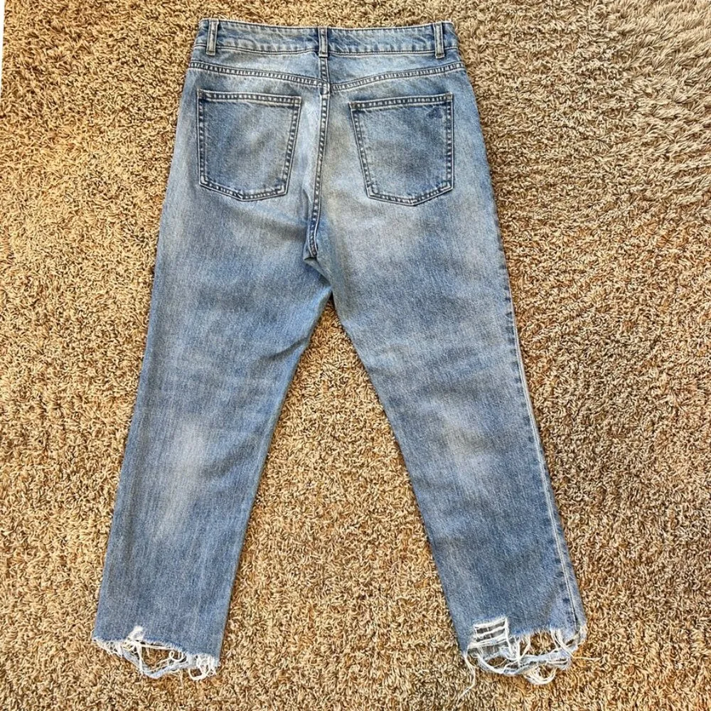 DL1961 Patti High Rise Straight Jeans in Vibrant Cropped Distressed Size 26 - Image 7