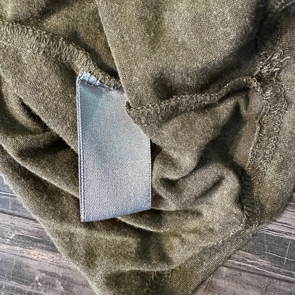 Marled Reunited Clothing Top Women Medium‎ Olive Fit & Flutter Bell Sleeve Tee Green - Image 9