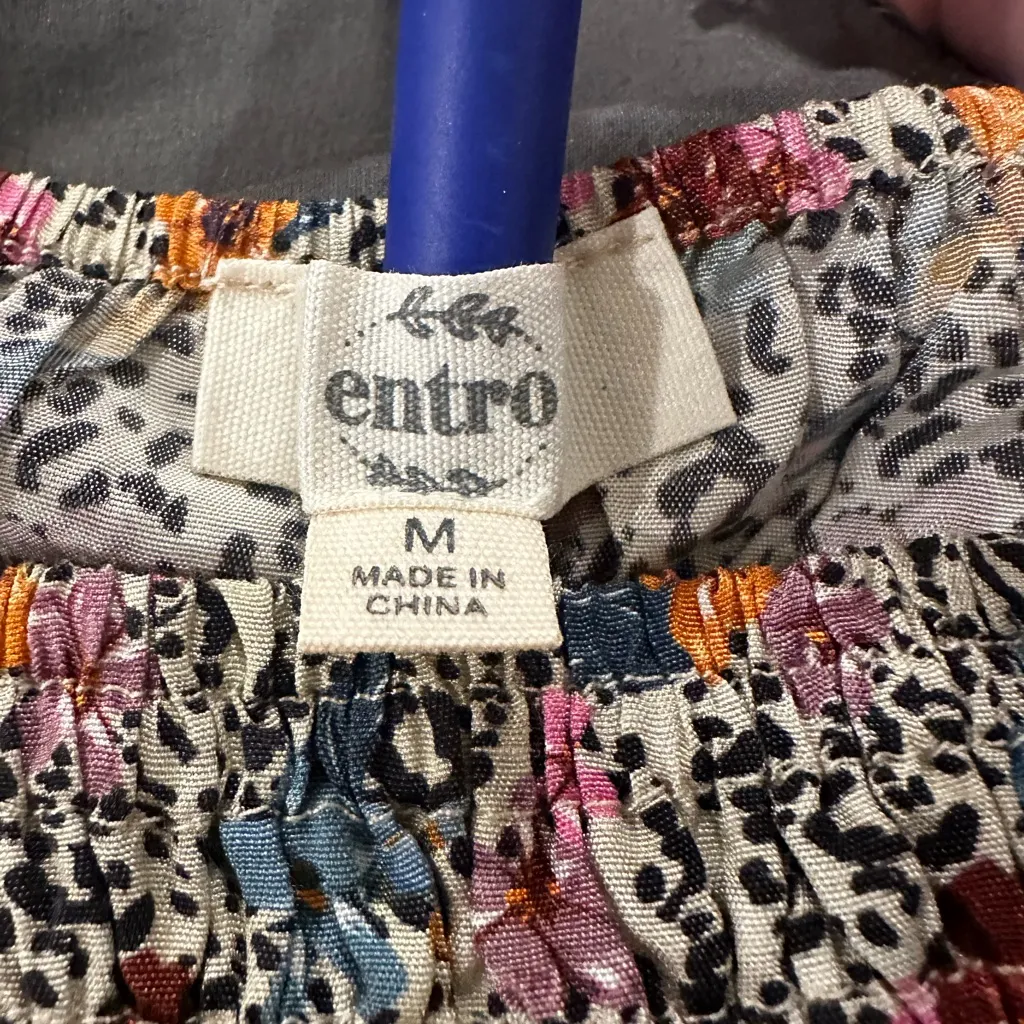 Entro Women’s Sz: M floral Lined large puff Balloon Sleeve Peasant Top. Cottage - Image 7