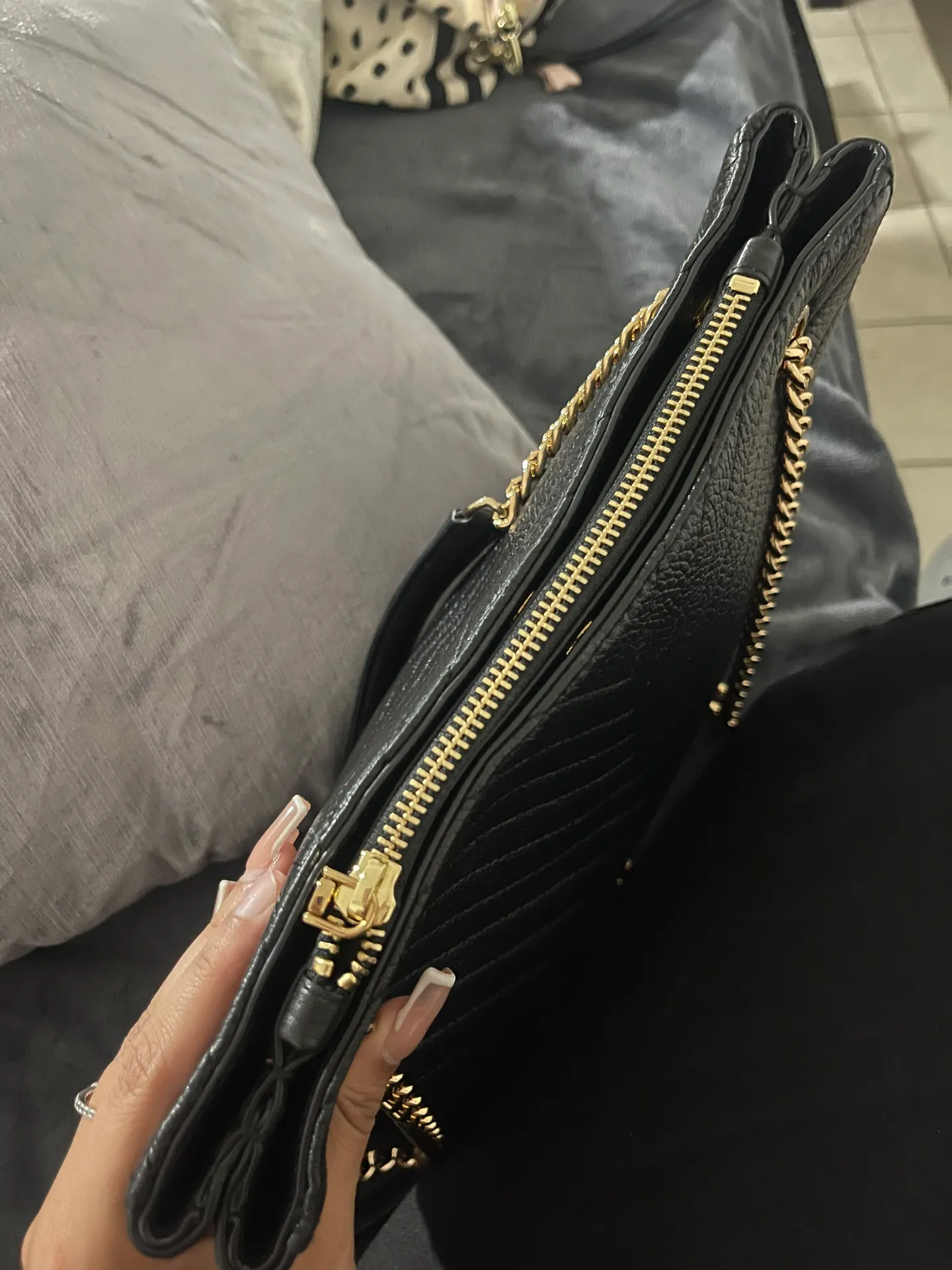 Karl Lagerfeld Black Quilted Leather Shoulder Bag Gold Straps - Image 7