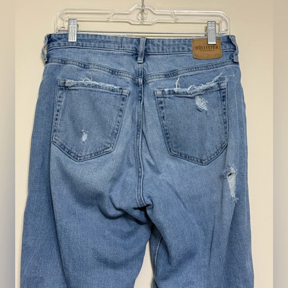 HOLLISTER High-Rise Mom Jean Curvy Distressed Ripped Blue Ankle Stretch size 9 - Image 7