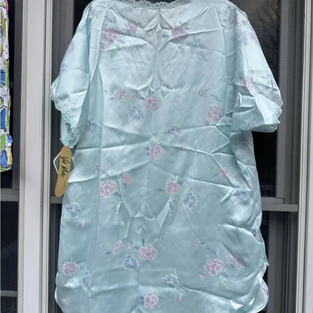 Vtg. Val Mode Nightgown baby blue floral lace trim new w/ tags Large - Image 4