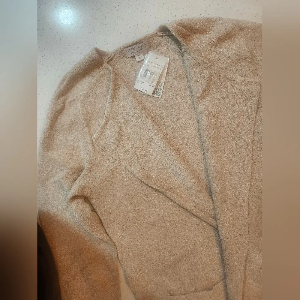 NWT BAREFOOT DREAMS Ultra Lite® Wide Collar Jacket COLOR Sand Dollar. Size XS - Image 5