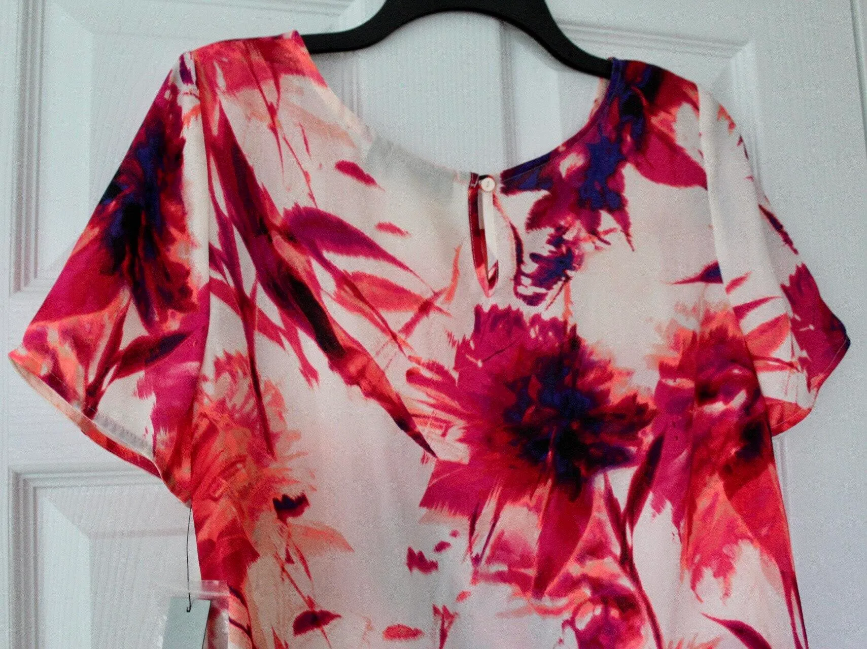 | Vibrant Abstract Flower Patterned Blouse - Image 3