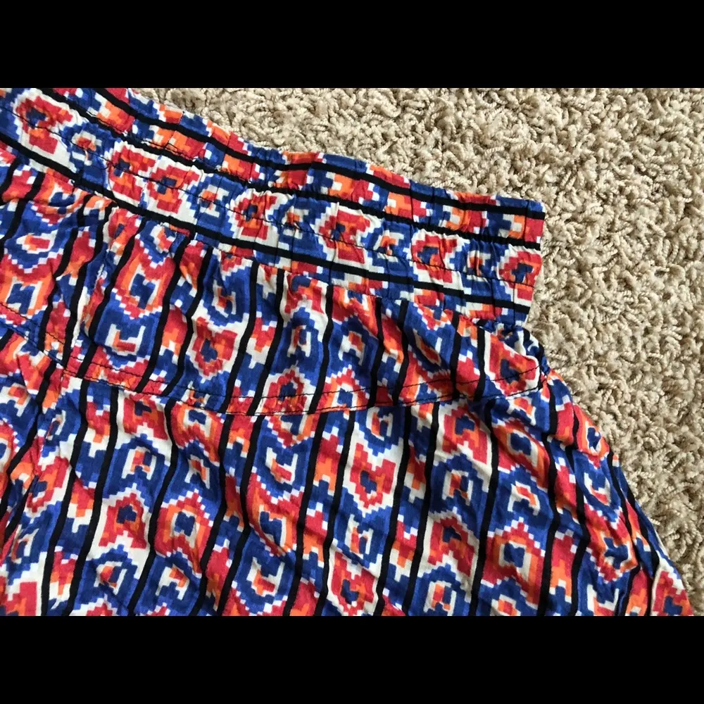 F21 Aztec tribal beach shorts Sz S - Image 11