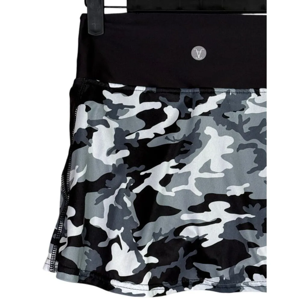 Faye + Florie Camo Tennis Skort Built in Shorts Mid Rise Small Grey Black White - Image 6