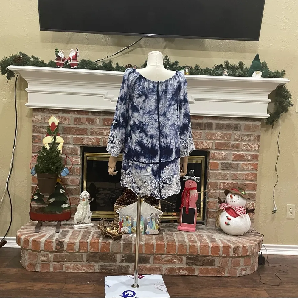 Romeo & Juliet Couture blue and white tie dyed, embroidered dress / M / EUC - Image 10