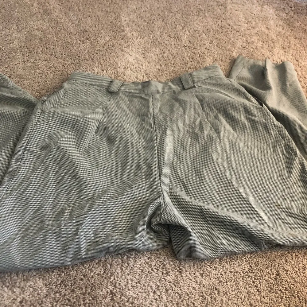 Black and White Checkerboard Dress Pants Size 12 - Image 3