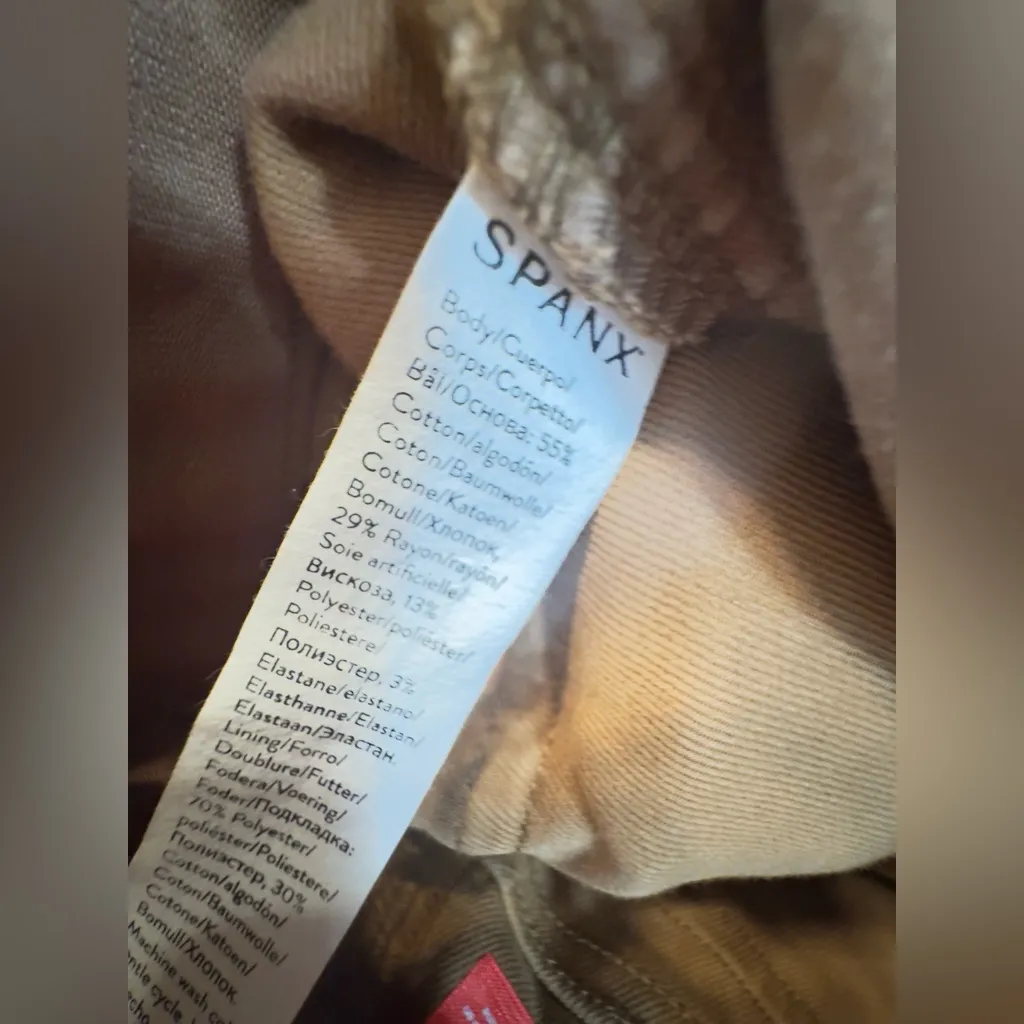 SPANX Stretch Twill Ankle Cargo Pant in Brown Honey Glow Size Medium - Image 11