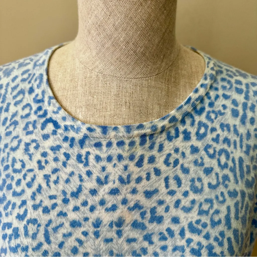 J. McLaughlin Women's Leopard Print Crewneck Top Long Sleeve Sweater Blue L GUC - Image 10