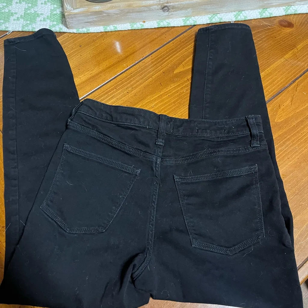 Universal Thread Women's Skinny Jeans - Black - Image 4