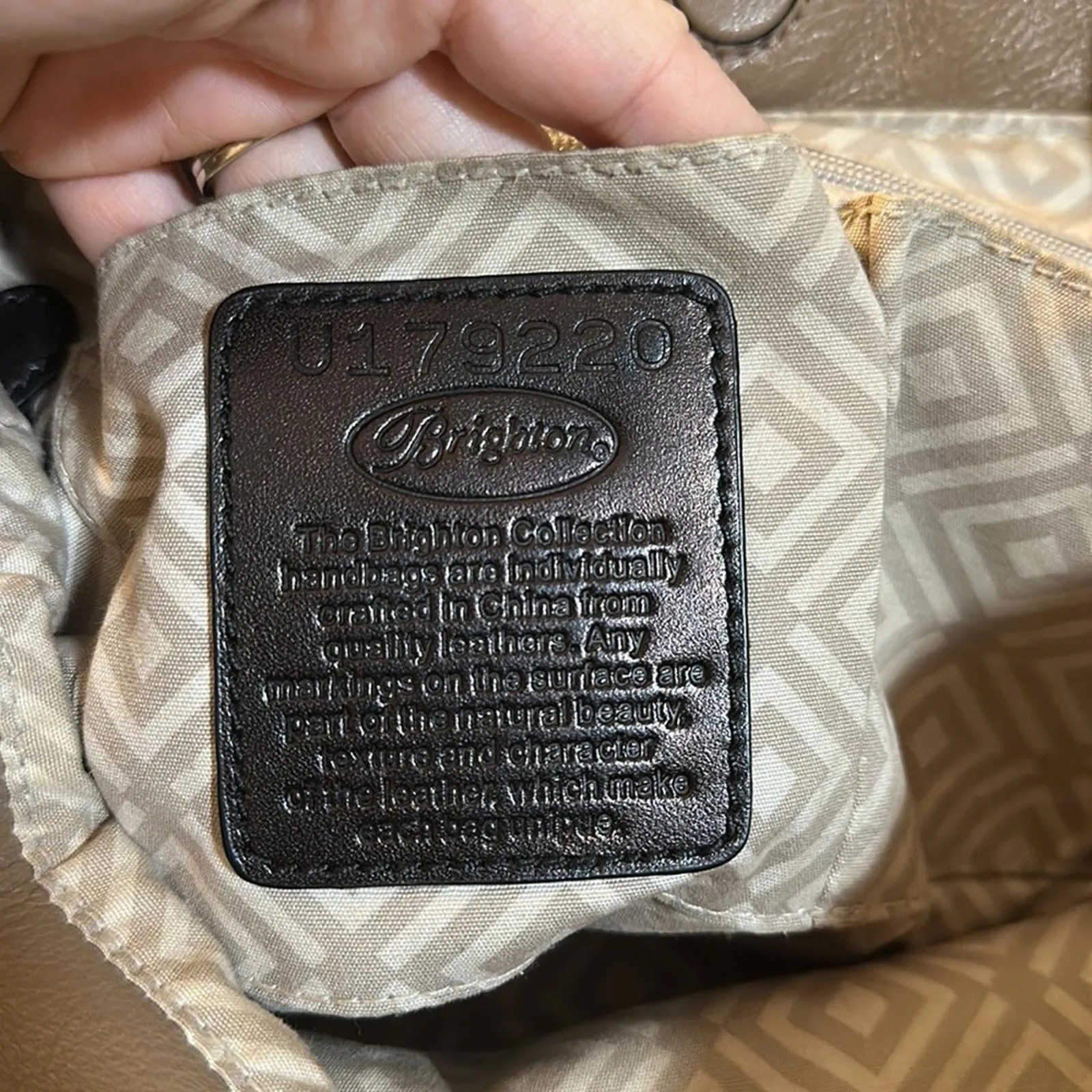 Brighton  | Two Tone Shoulder Bag - Image 7