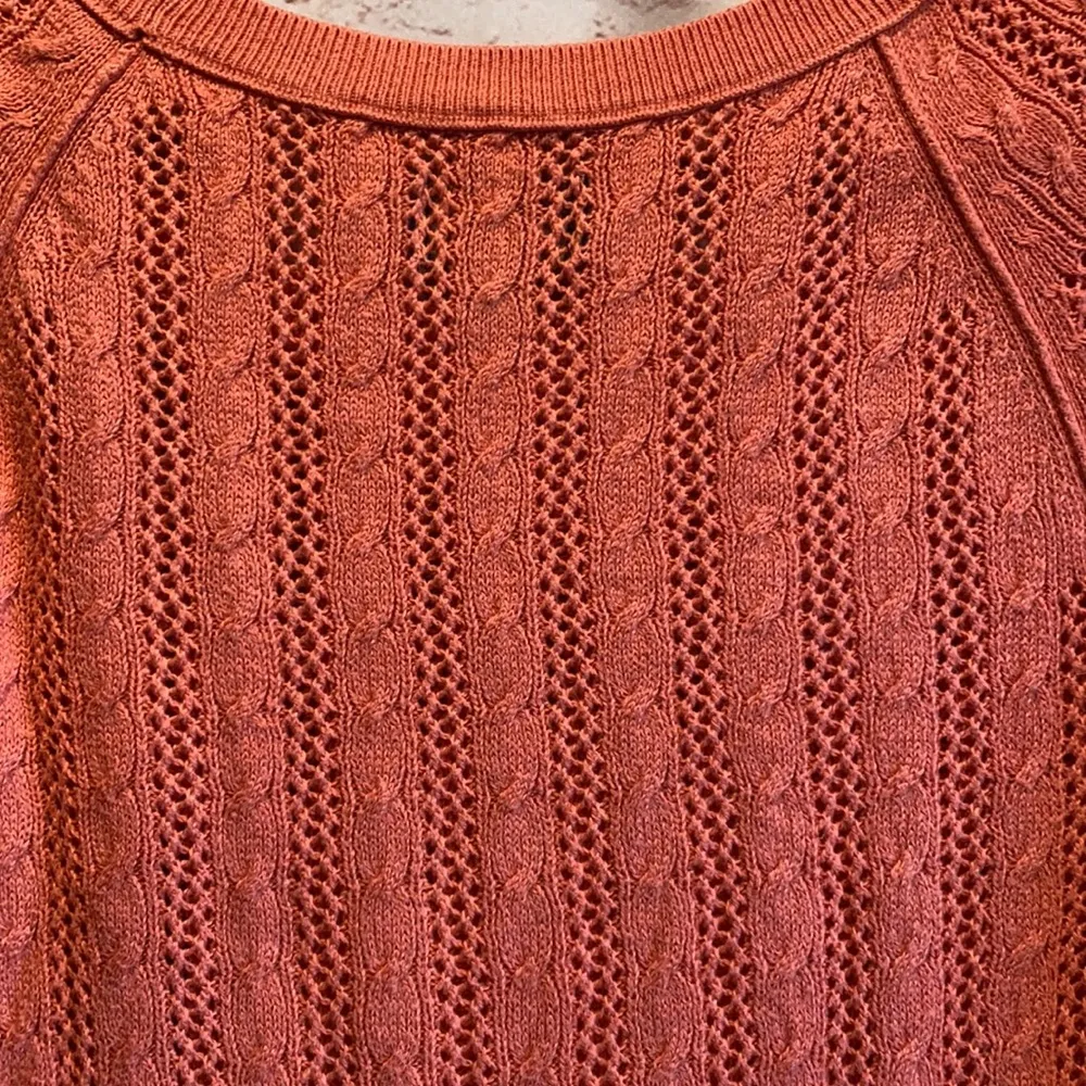 American Eagle pullover sweater Large 3/4 sleeve thin knit  coral crew neck - Image 8