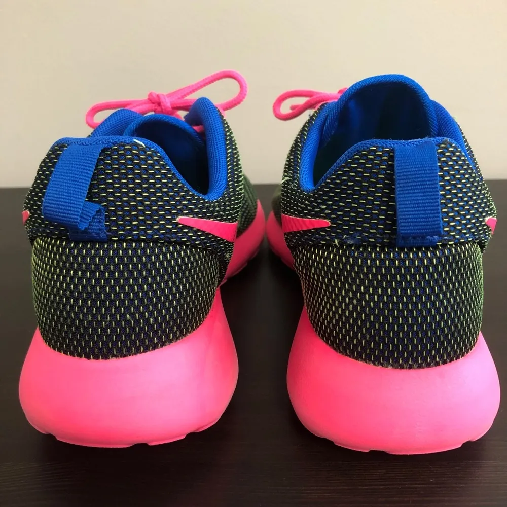 Nike Roshe Run Cobalt Black-Hyper Pink Sneakers - Image 8
