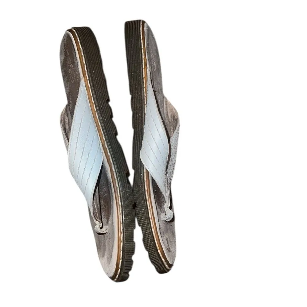 Dr. Martens White Flip Flop Sandals Size 10 - Image 3